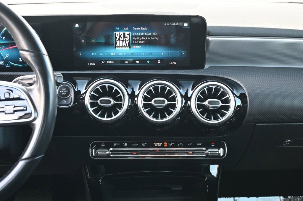 Used 2021 Mercedes-Benz A 220 image 12