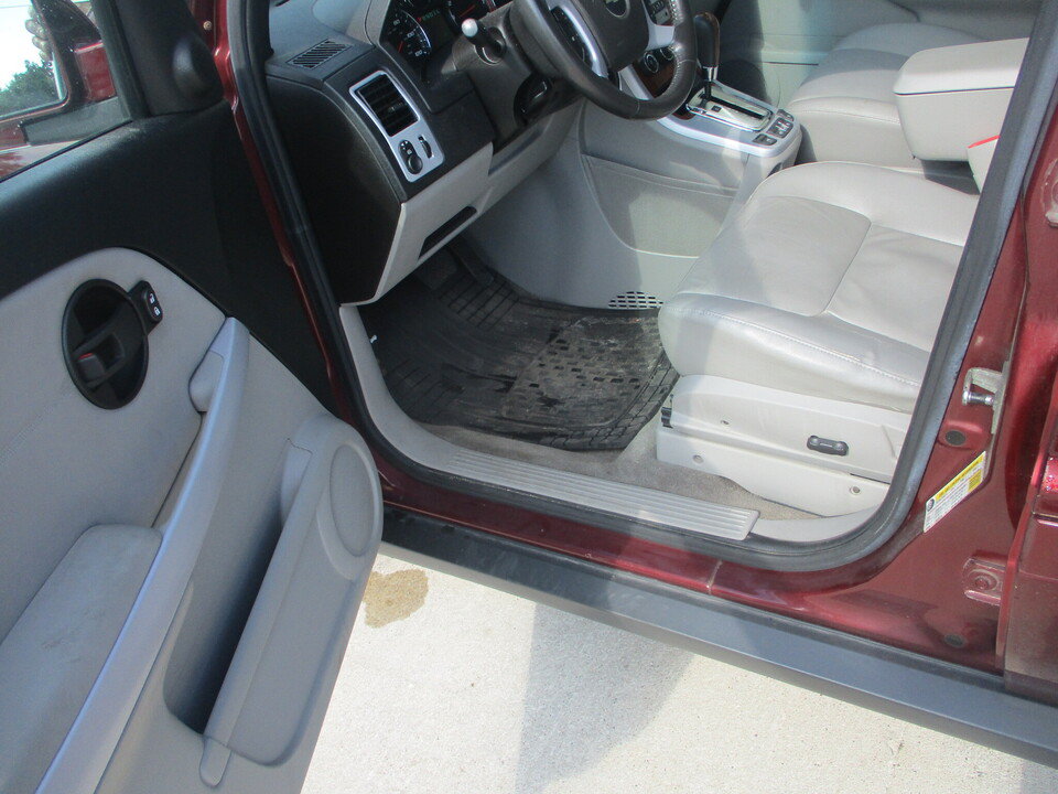 Used 2008 Chevrolet Equinox LT w/ LT Preferred Equipment Group AWD/4WD image 9
