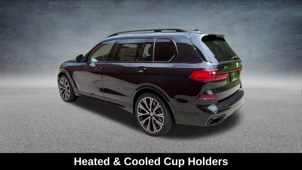 Used 2022 BMW X7 M50i image 21