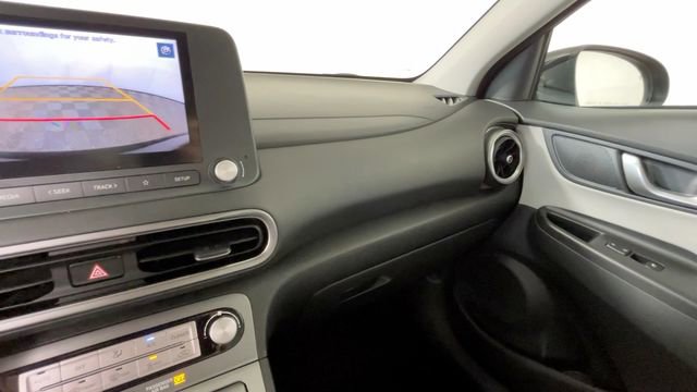 Used 2023 Hyundai Kona SE FWD image 33