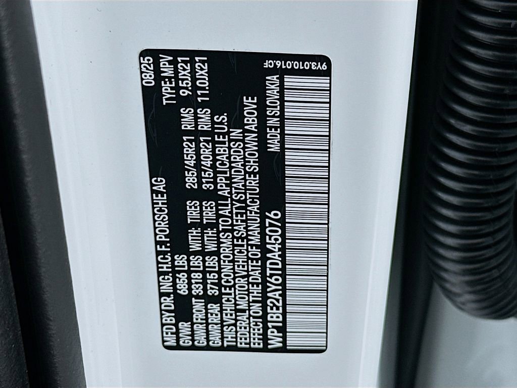 New 2026 Porsche Cayenne E-Hybrid Coupe image 35