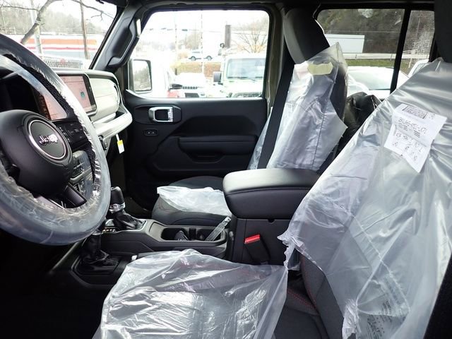 New 2026 Jeep Wrangler Unlimited Rubicon image 13