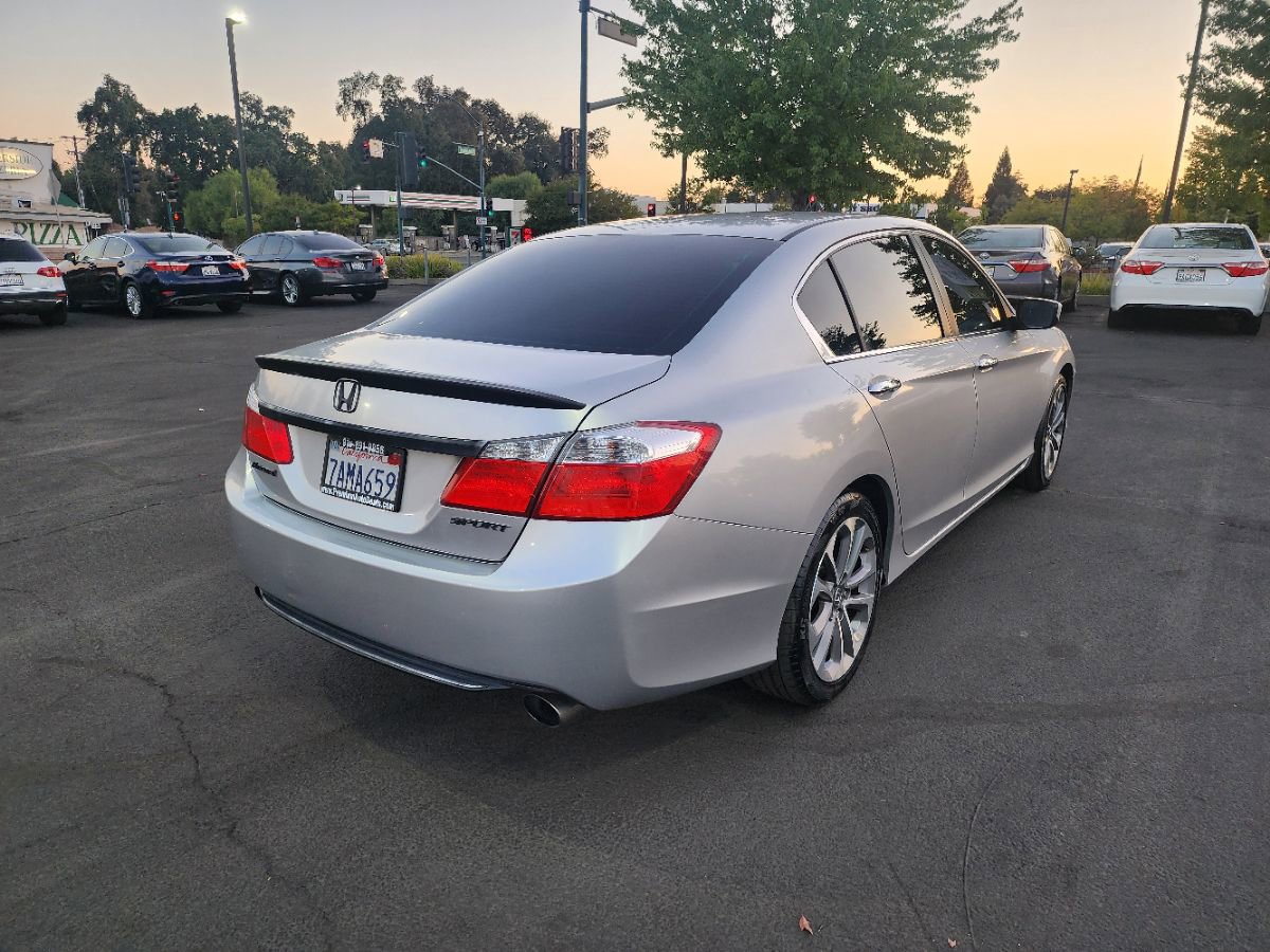 Used 2013 Honda Accord Sport image 5