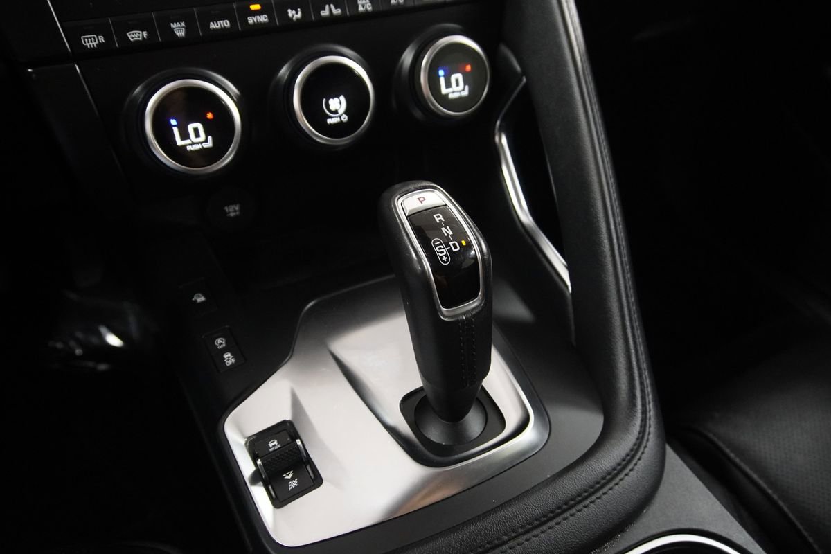 Used 2020 Jaguar E-PACE AWD/4WD image 24