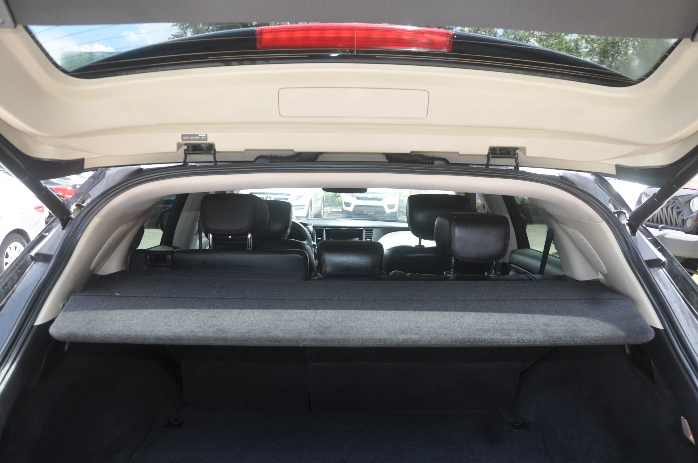 Used 2014 INFINITI QX70 AWD w/ Premium Package image 32