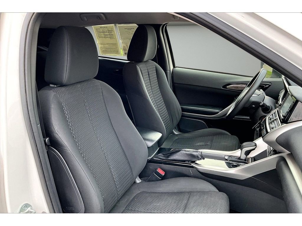 Used 2018 Mitsubishi Eclipse Cross ES FWD image 10
