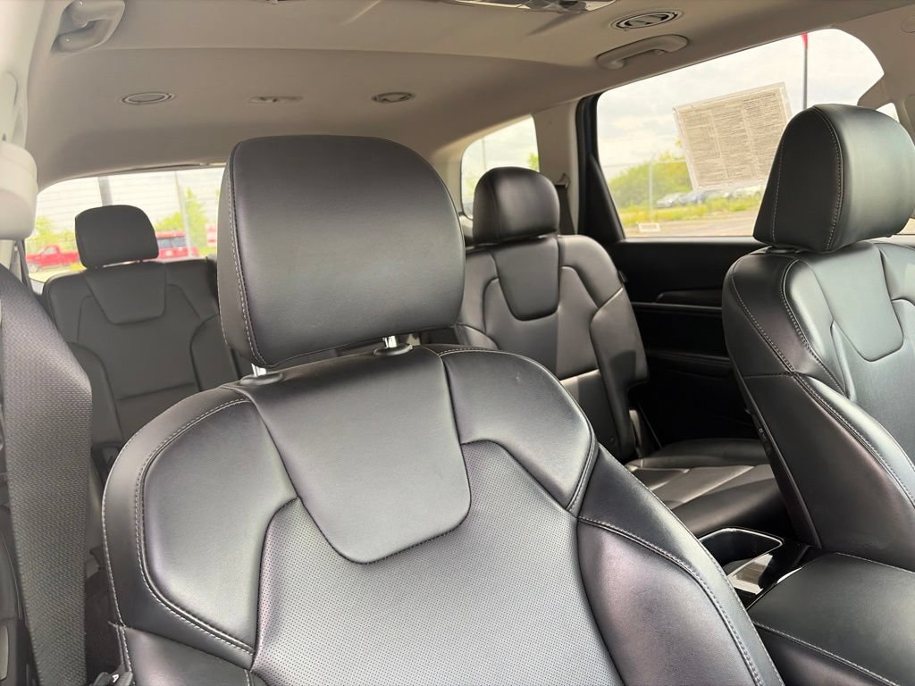 Used 2025 Kia Telluride S AWD/4WD image 13