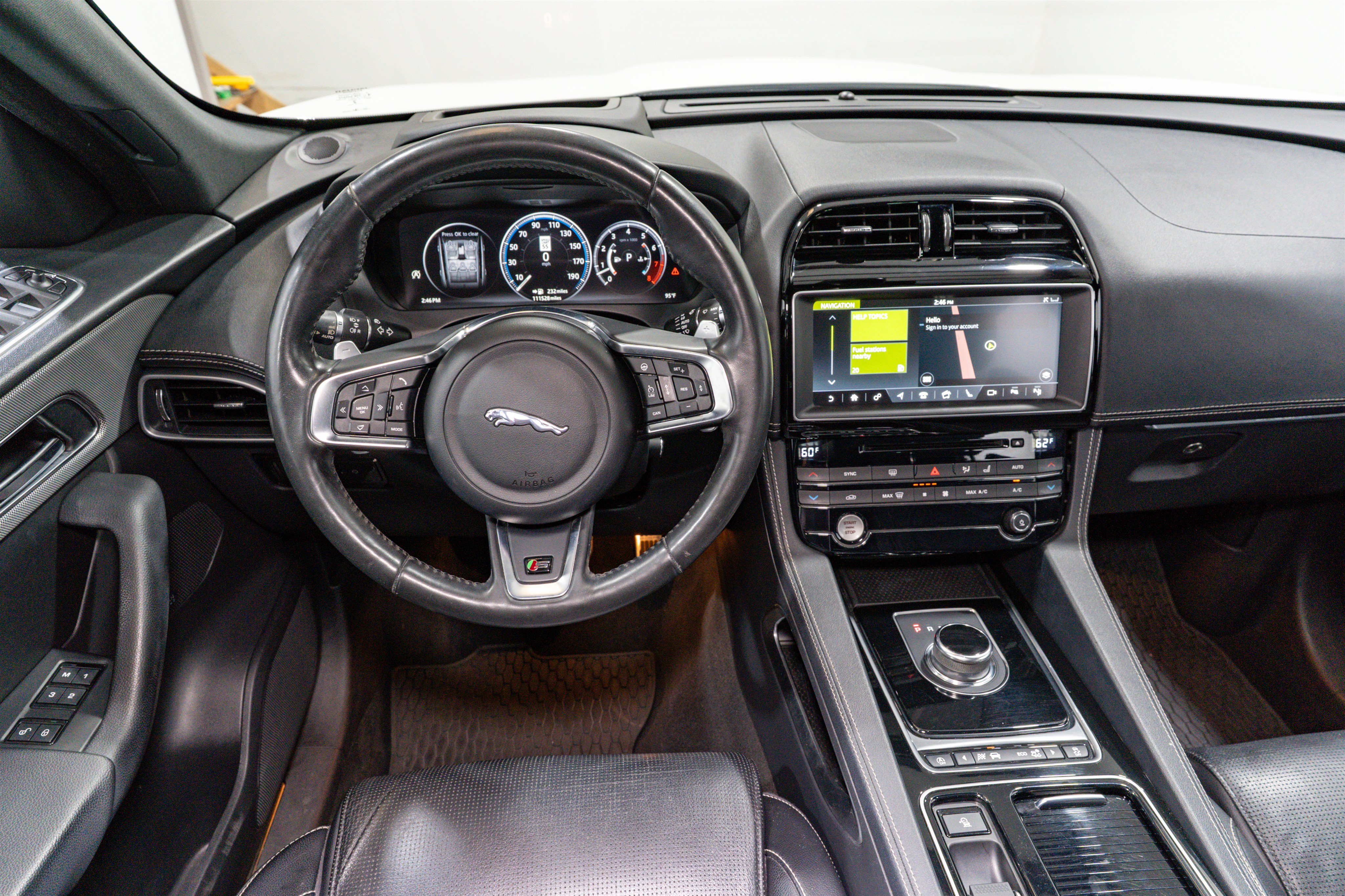 Used 2018 Jaguar F-PACE S AWD/4WD image 11