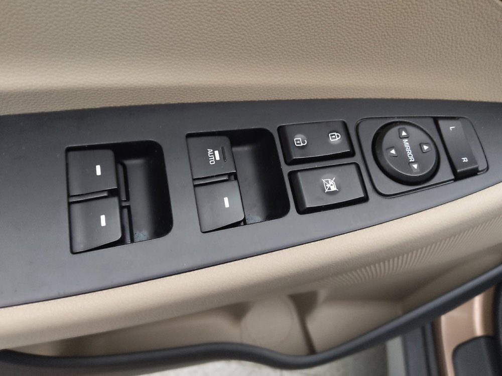 Used 2017 Hyundai Tucson SE image 27