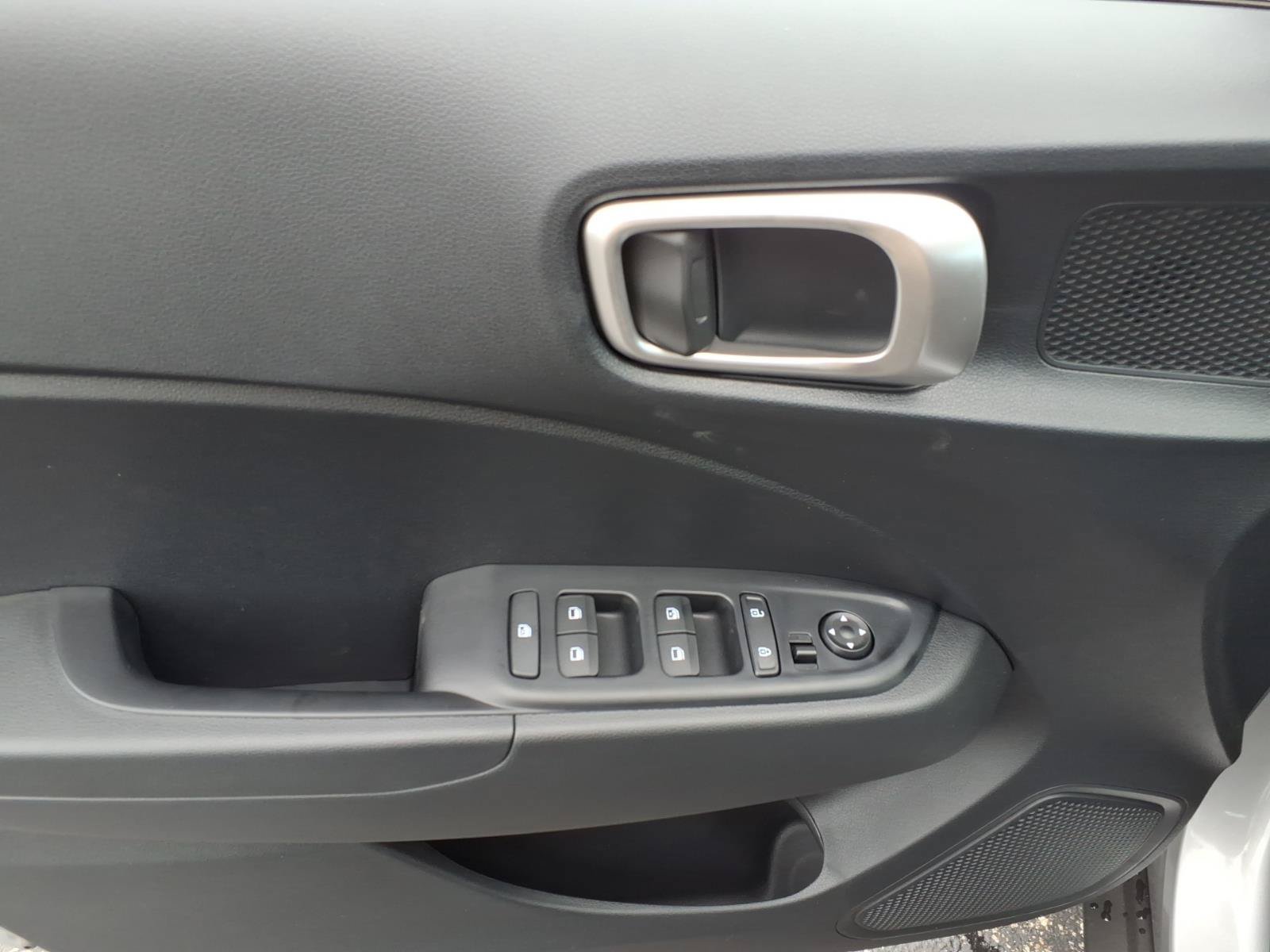 New 2026 Hyundai Venue SEL FWD image 11
