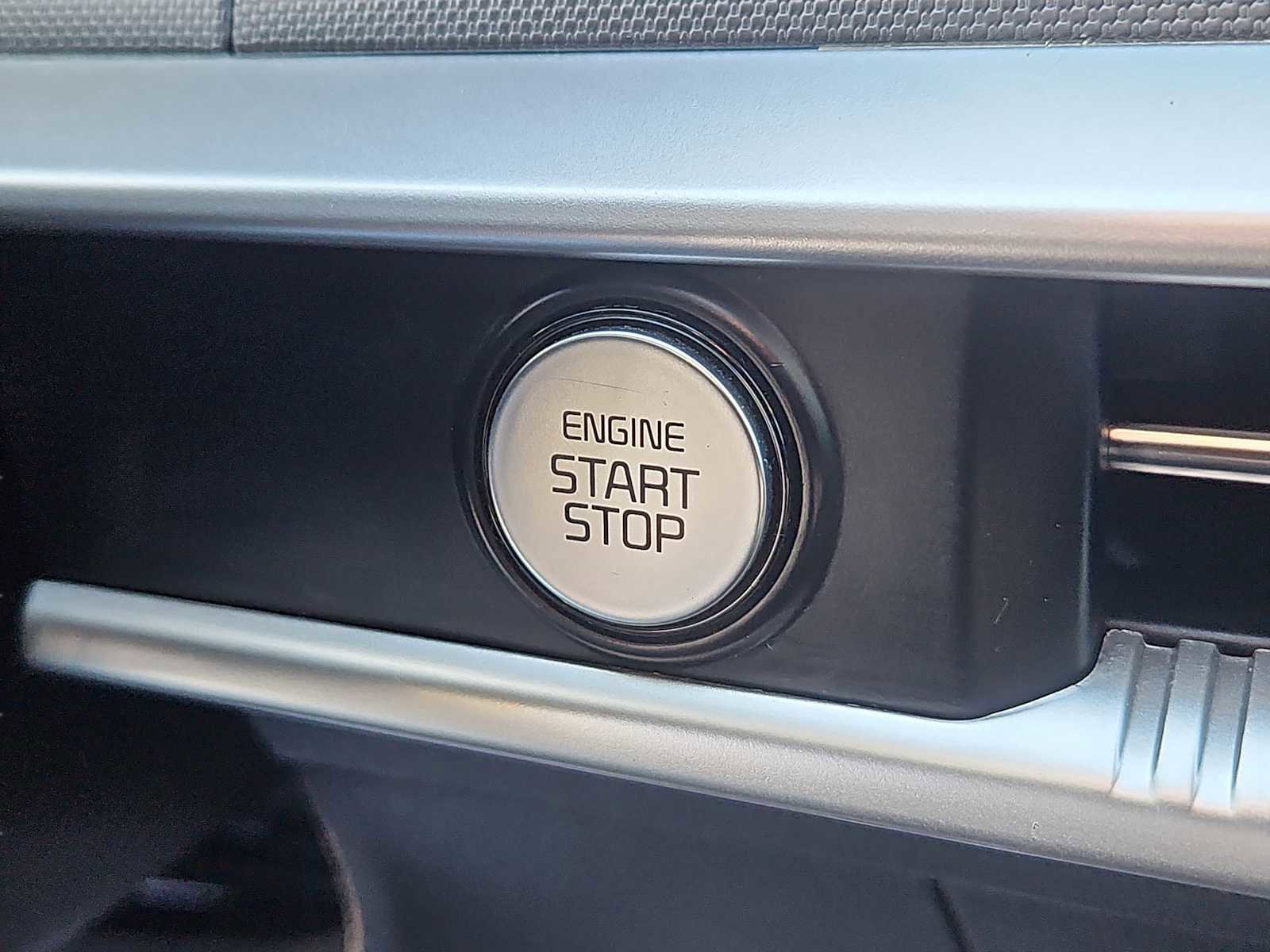 Used 2022 Kia K5 LXS image 19