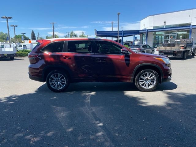 Used 2016 Toyota Highlander Limited FWD image 8