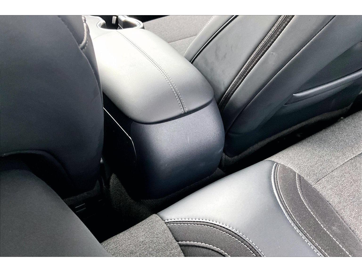 Used 2024 Ford Mustang GT RWD image 12