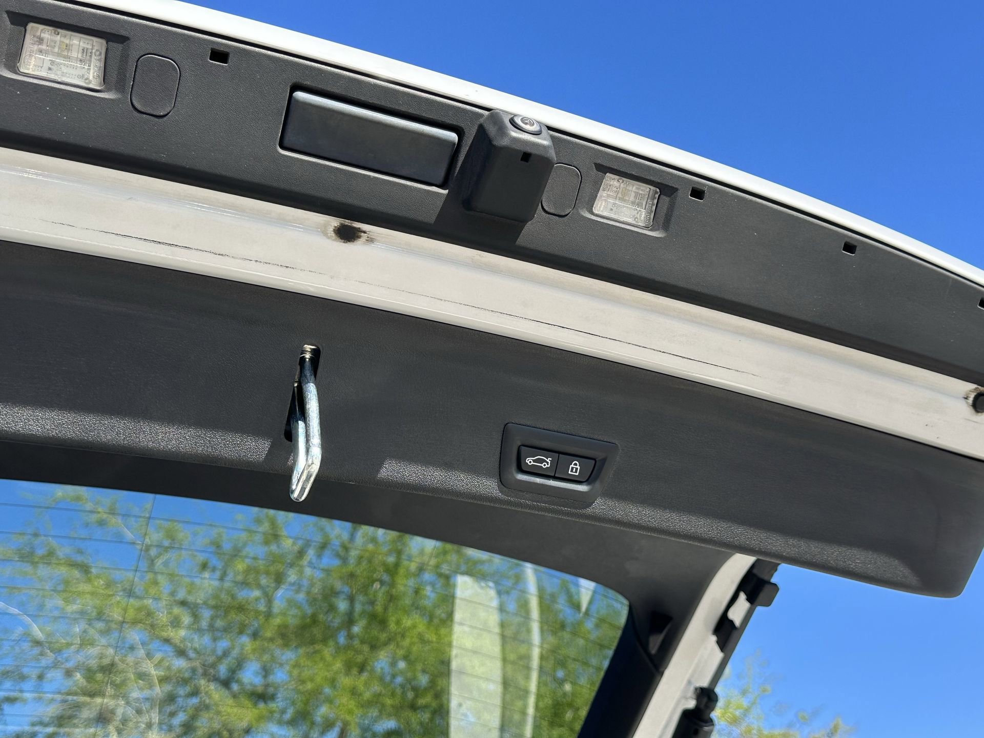 Used 2021 BMW X6 sDrive40i w/ M Sport Package image 13