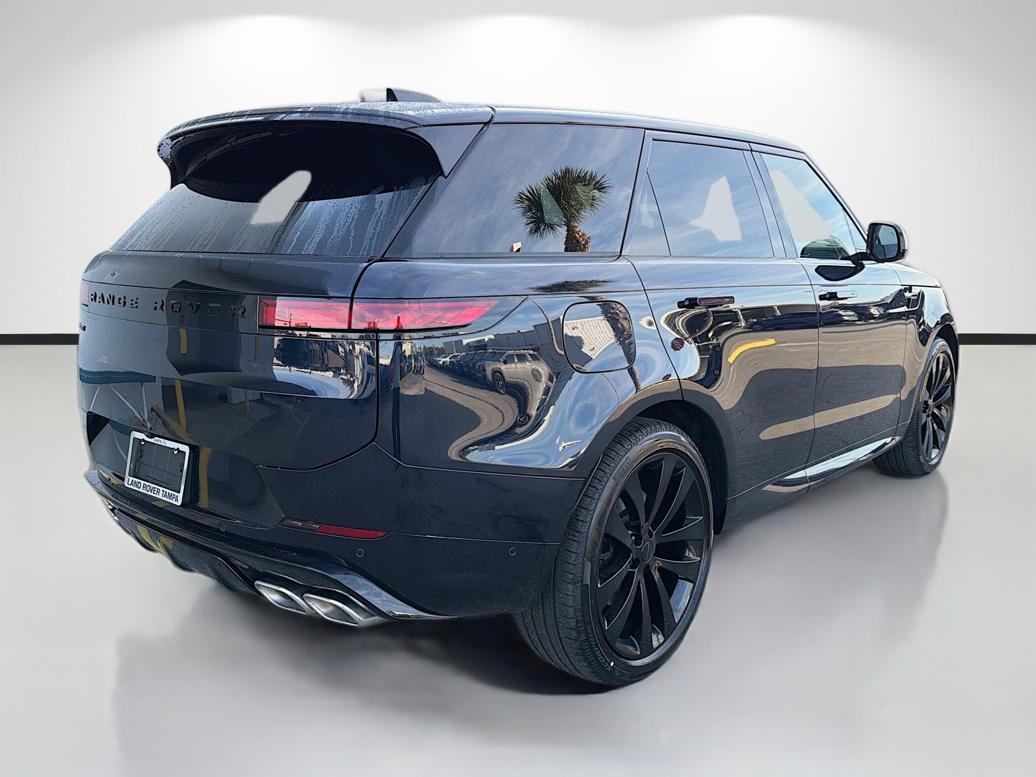 New 2026 Land Rover Range Rover Sport Dynamic SE image 5