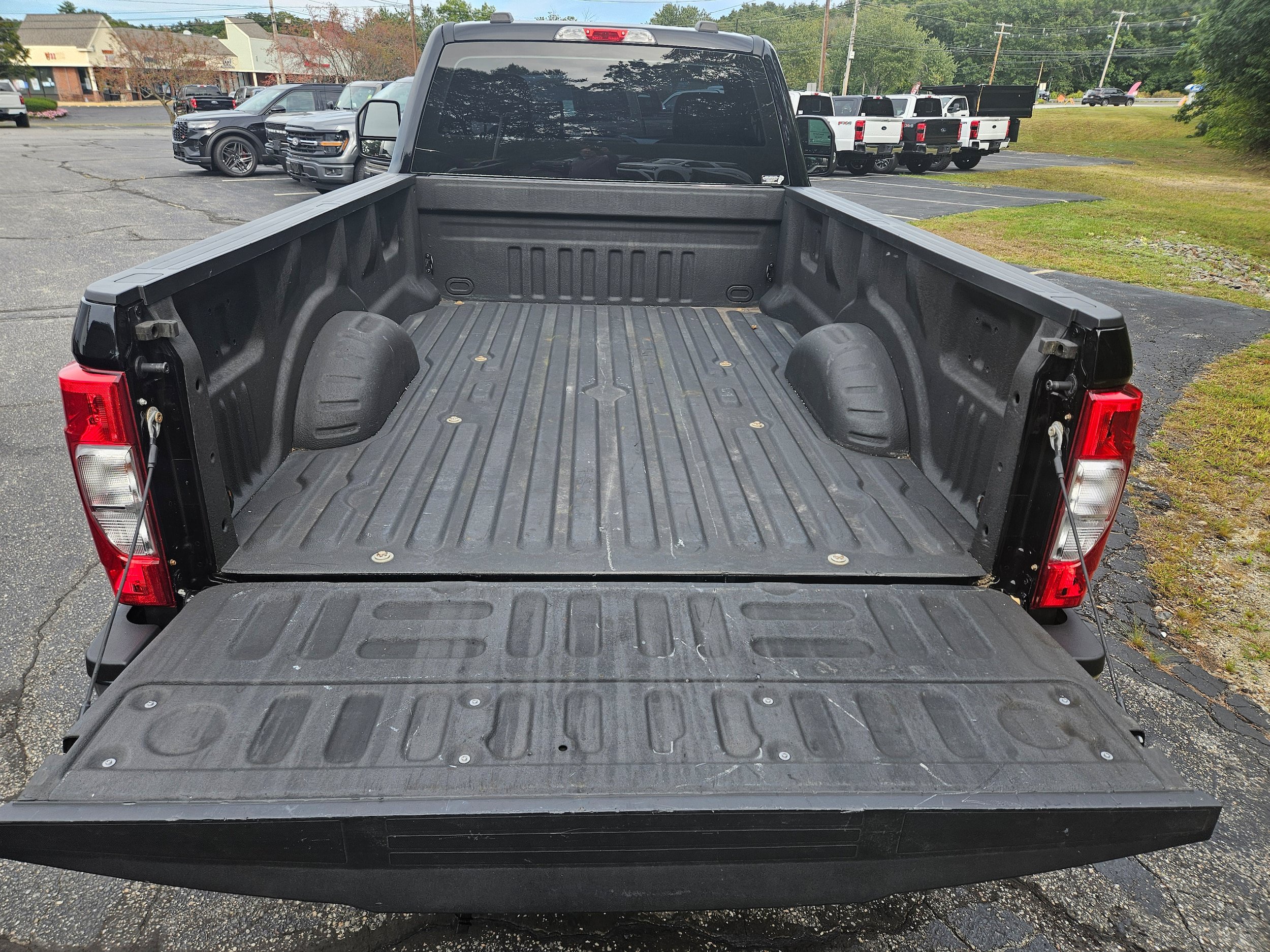 Used 2022 Ford F250 XL w/ STX Appearance Package AWD/4WD image 8
