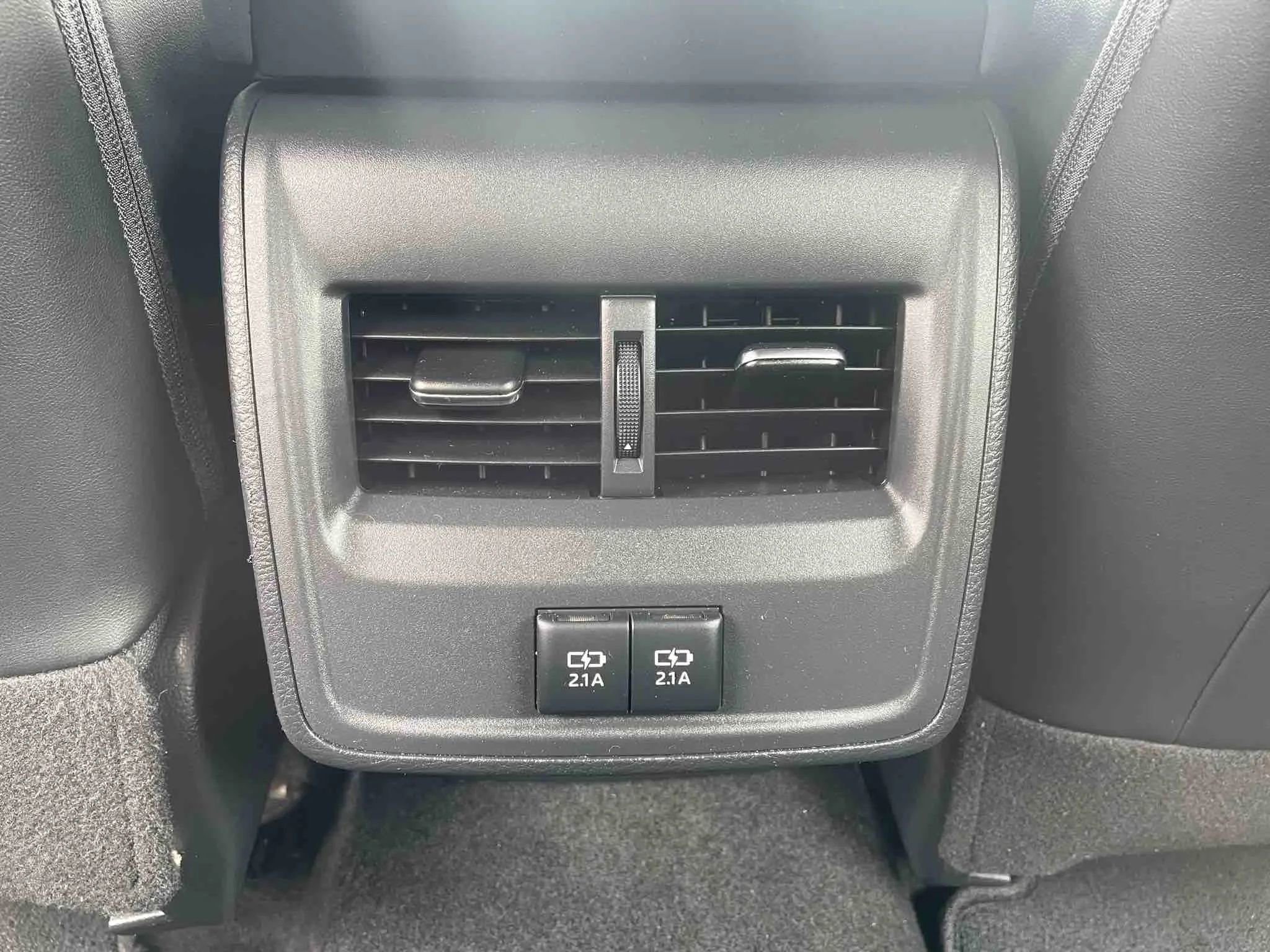 Used 2019 Toyota Avalon XLE image 17