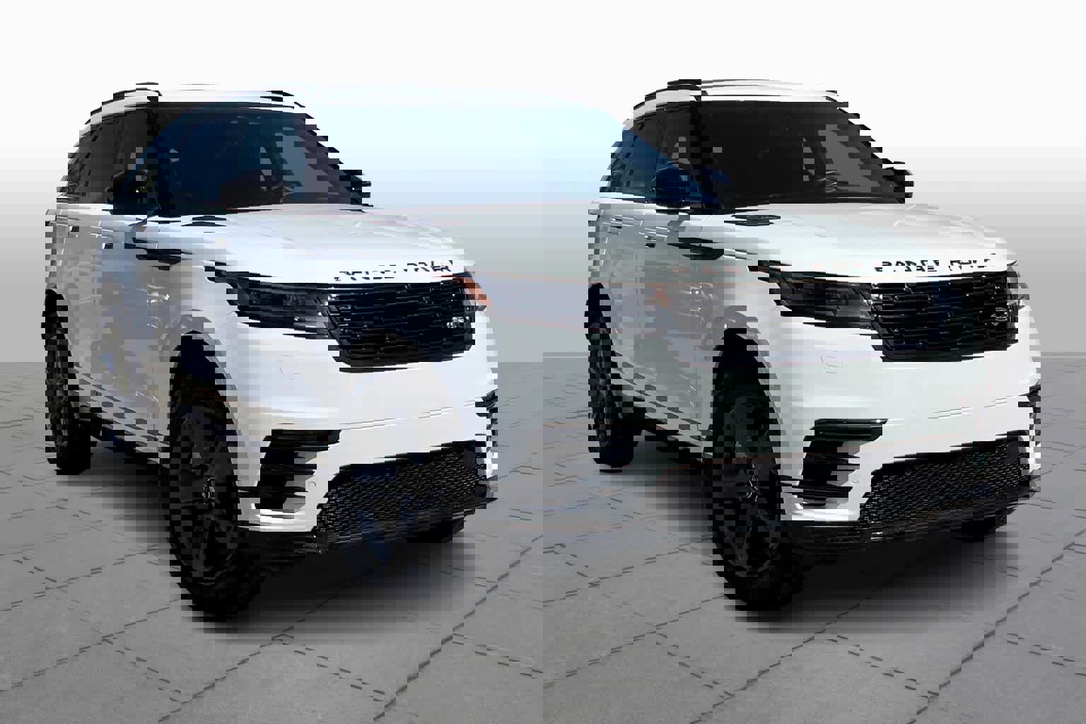 Used 2025 Land Rover Range Rover Velar Dynamic SE image 2