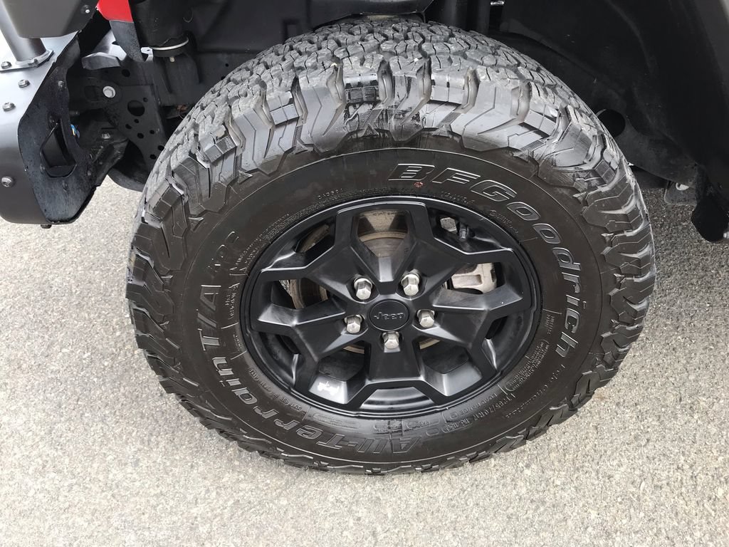 Used 2023 Jeep Wrangler Unlimited Rubicon 4xe AWD/4WD image 30