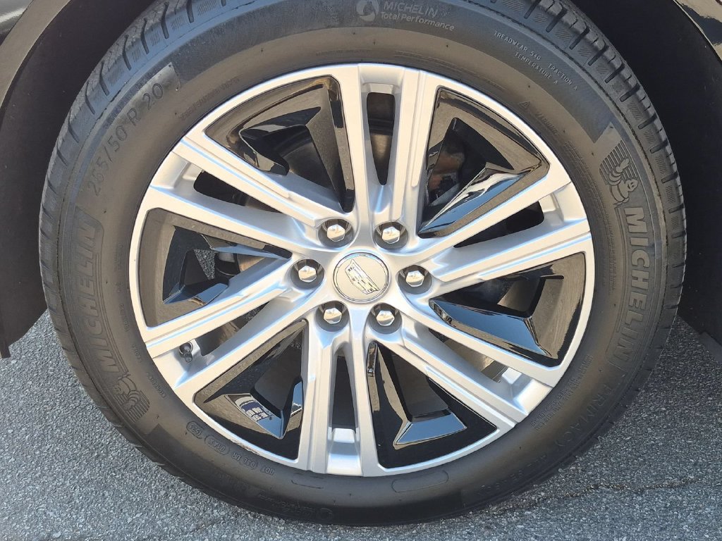 Certified 2024 Cadillac Lyriq Tech RWD image 26