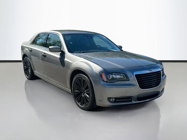Used 2012 Chrysler 300 S RWD image 3