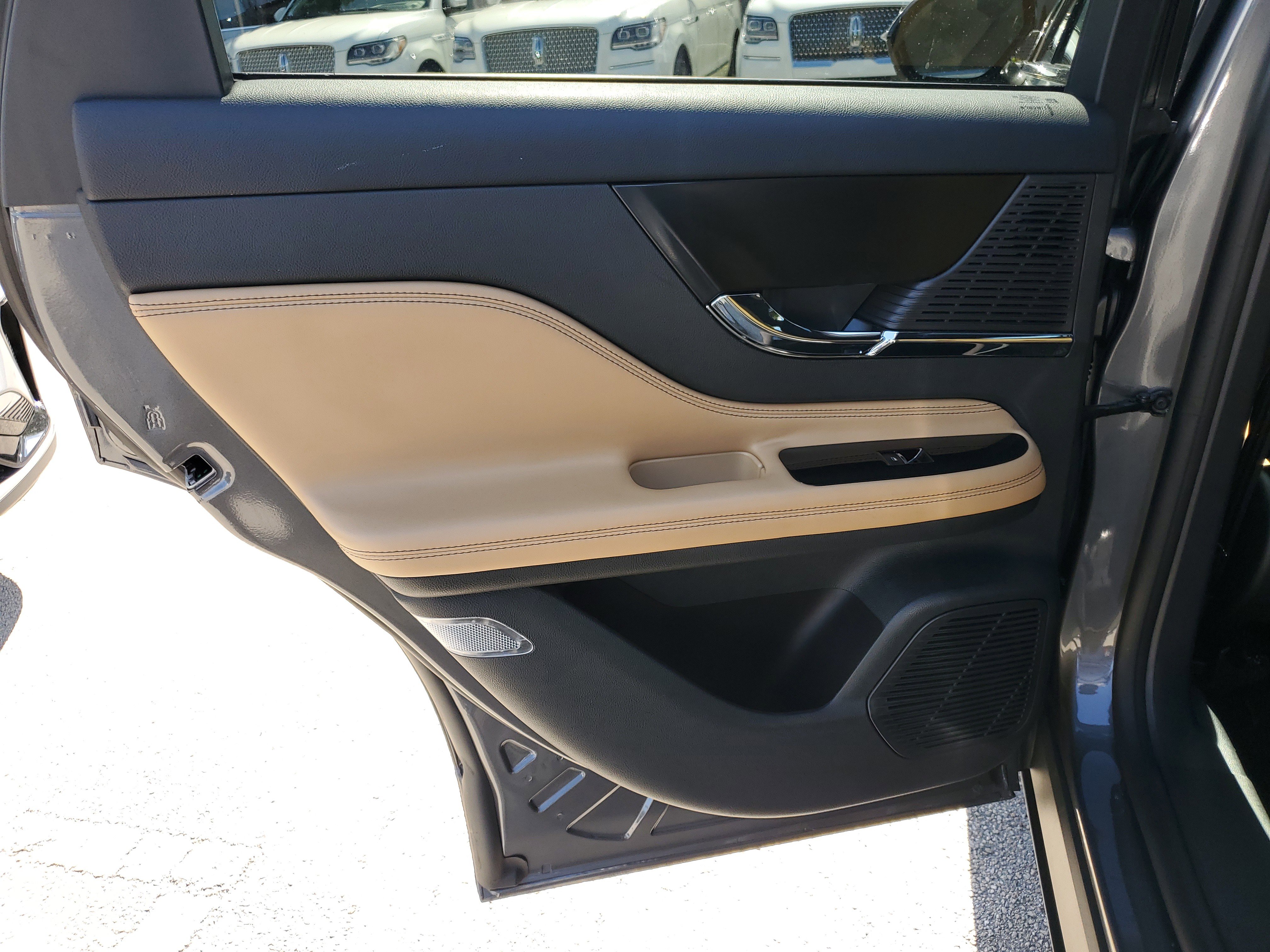 Certified 2022 Lincoln Corsair Reserve w/ Elements Package image 12