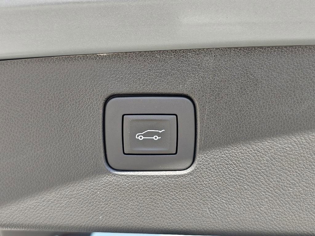 Used 2026 Buick Envista Avenir image 13