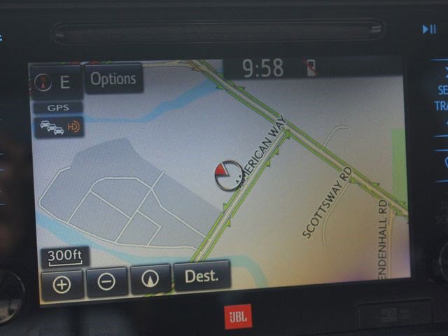 Used 2016 Toyota Sienna Limited Premium image 7