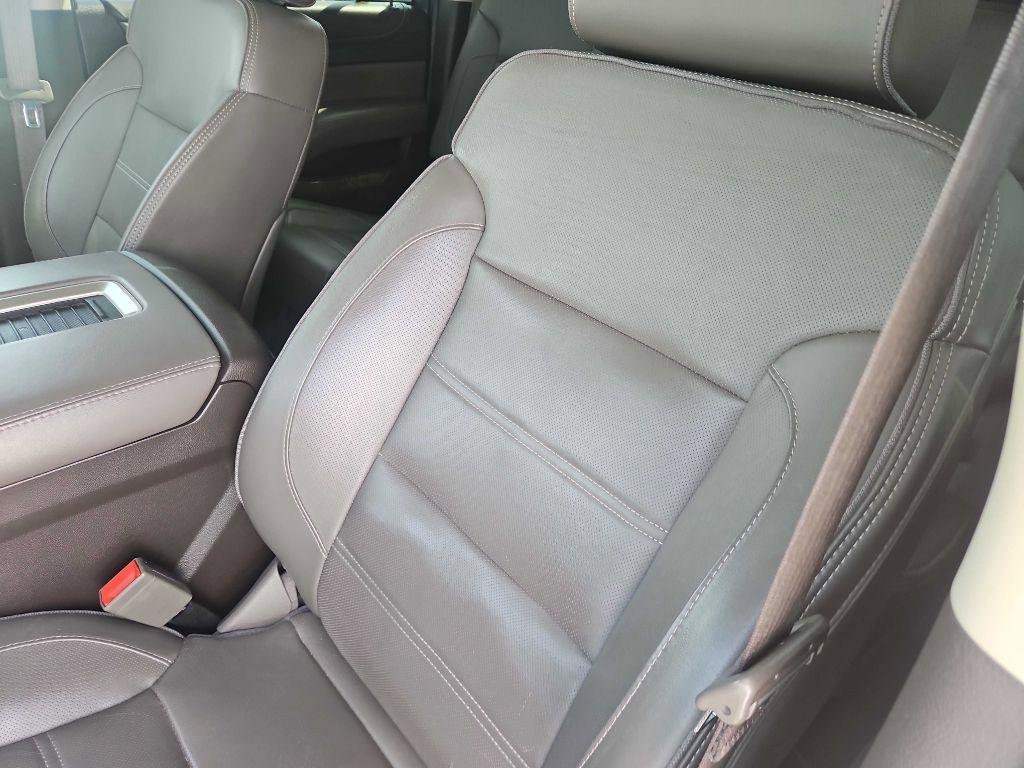 Used 2016 GMC Yukon XL Denali w/ Open Road Package AWD/4WD image 12