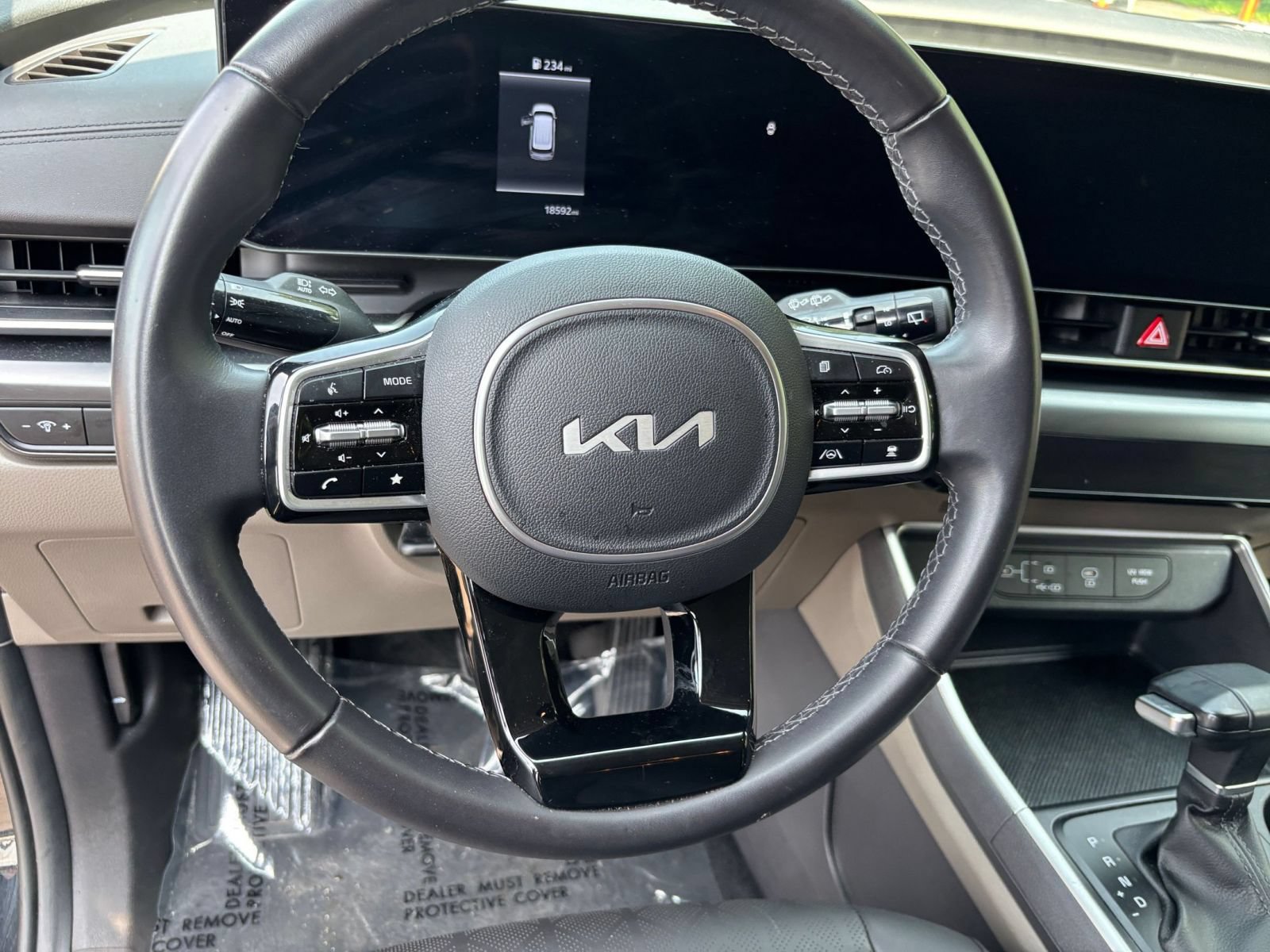 Used 2026 Kia Carnival FWD image 29
