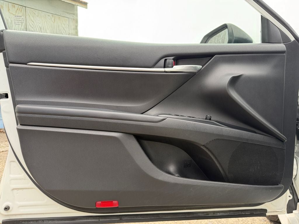 Used 2020 Toyota Camry LE FWD image 20