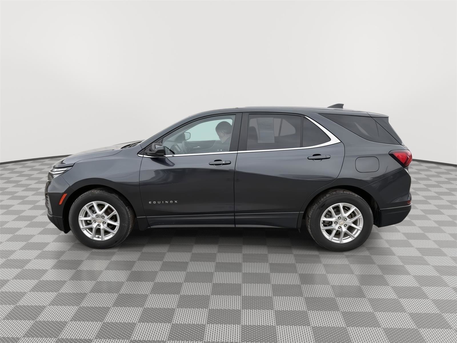 Used 2022 Chevrolet Equinox LT image 6