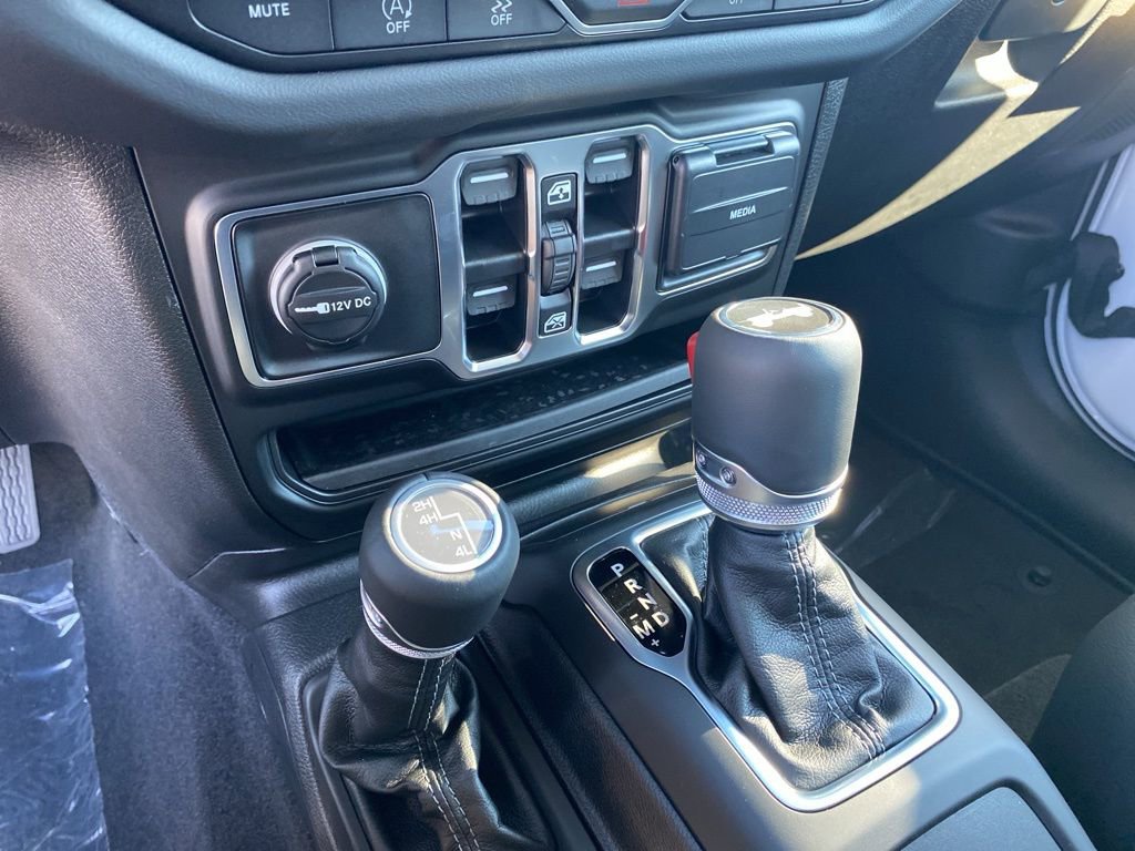 New 2025 Jeep Wrangler Sahara w/ Safety Group image 30