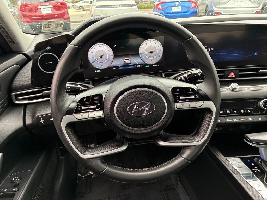 Used 2023 Hyundai Elantra SEL w/ Convenience Package image 22