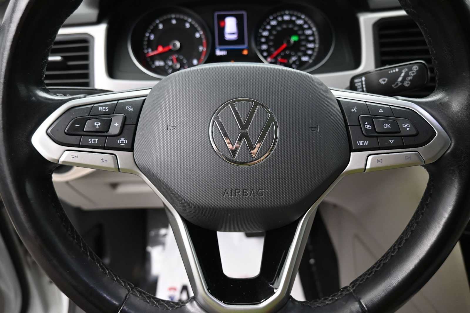 Used 2021 Volkswagen Atlas SE w/ Panoramic Sunroof Package AWD/4WD image 6