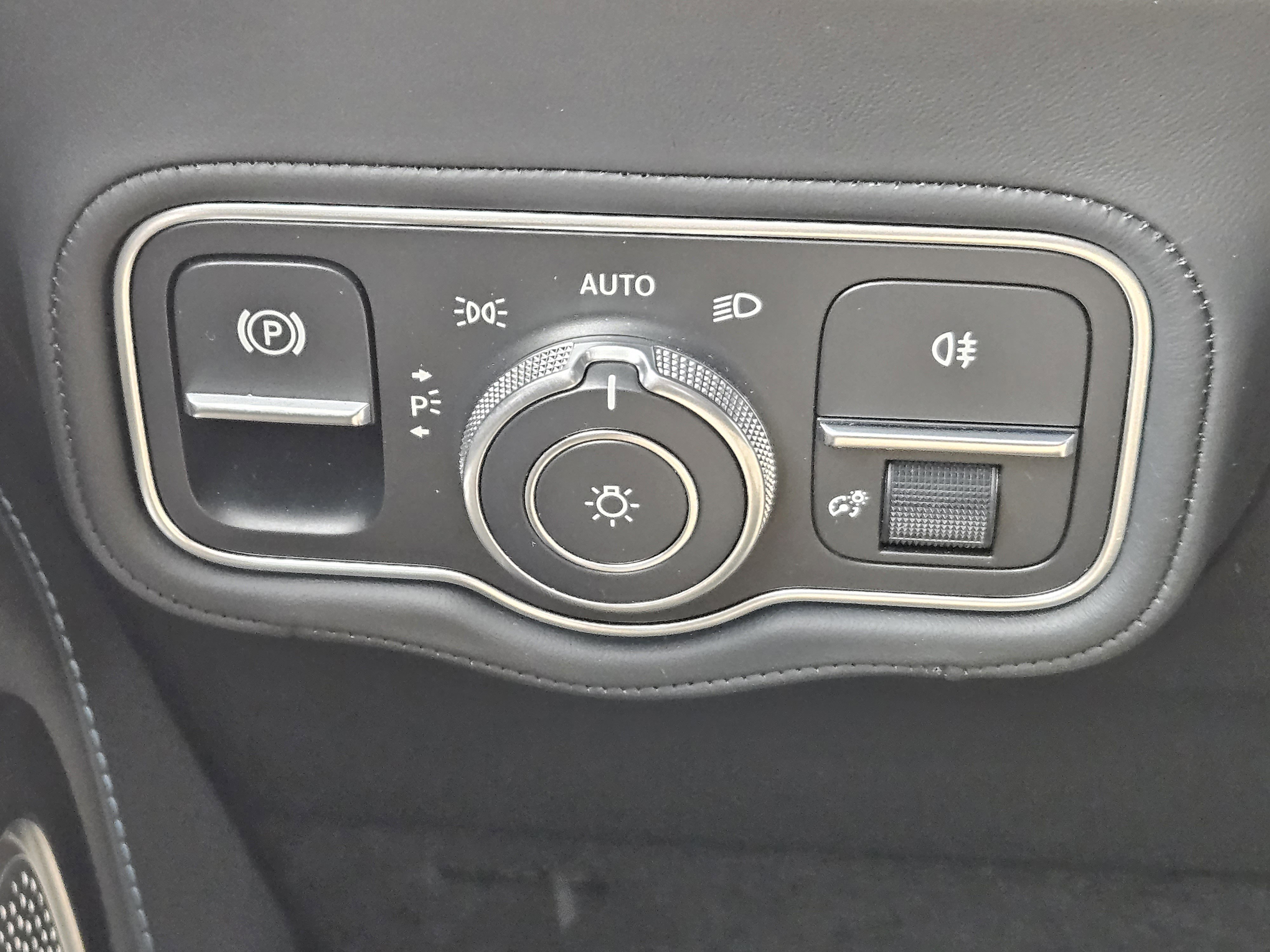 Certified 2025 Mercedes-Benz G 580 w/ EQ Technology image 21