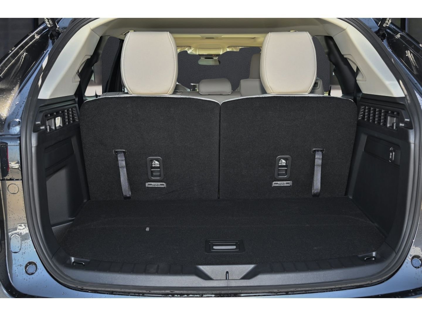 New 2026 MAZDA CX-90 Plug-In Hybrid w/ Preferred AWD/4WD image 13