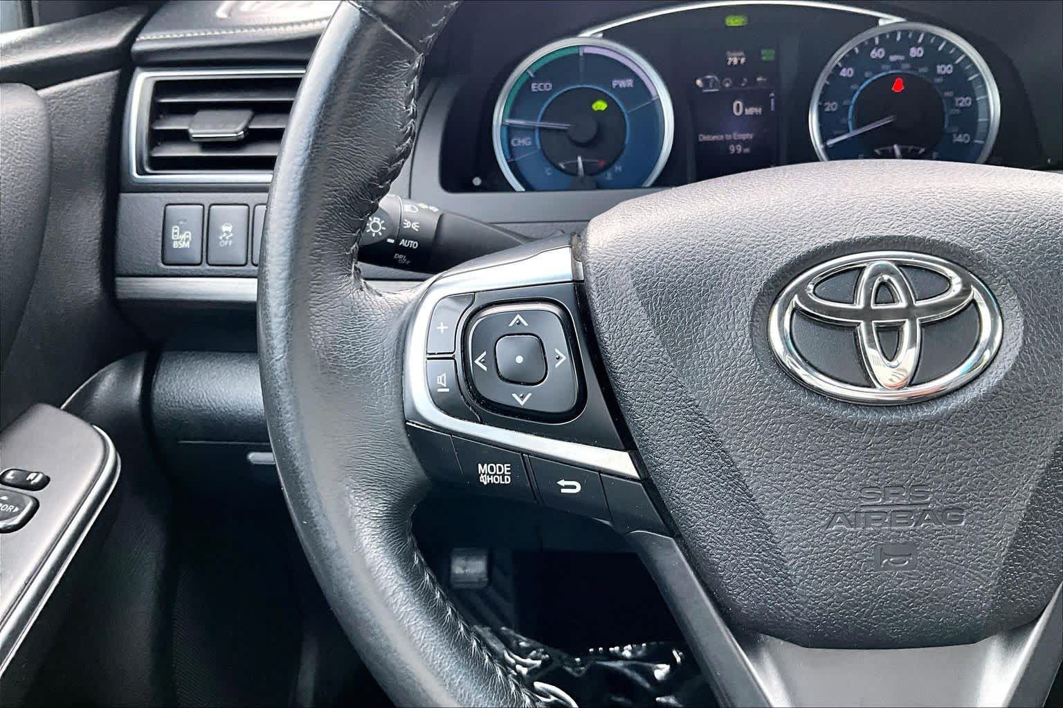 Used 2017 Toyota Camry XLE w/ Moonroof Package FWD image 24