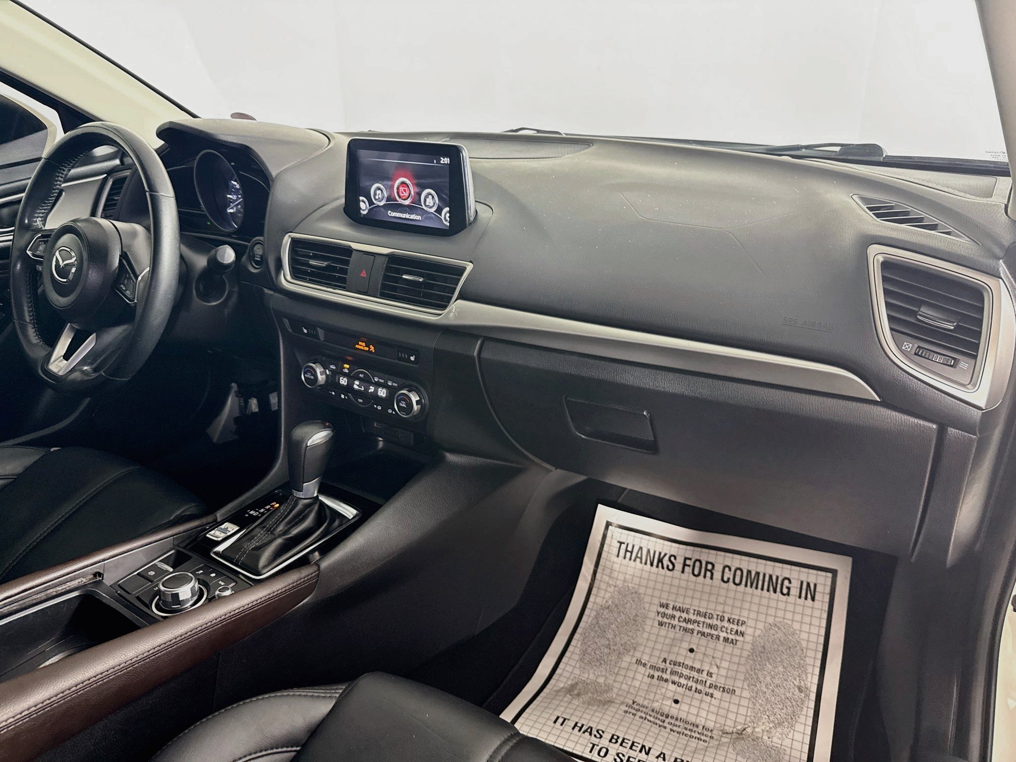 Used 2018 MAZDA MAZDA3 Touring FWD image 35
