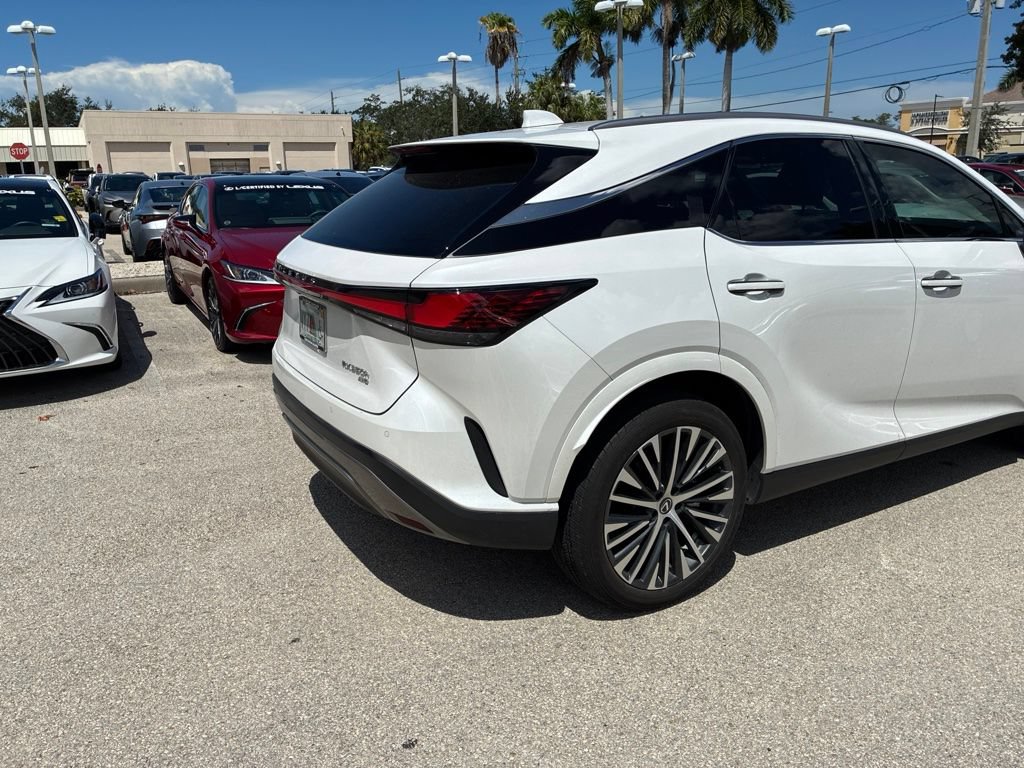 Used 2024 Lexus RX 350 w/ Technology Package AWD/4WD image 6