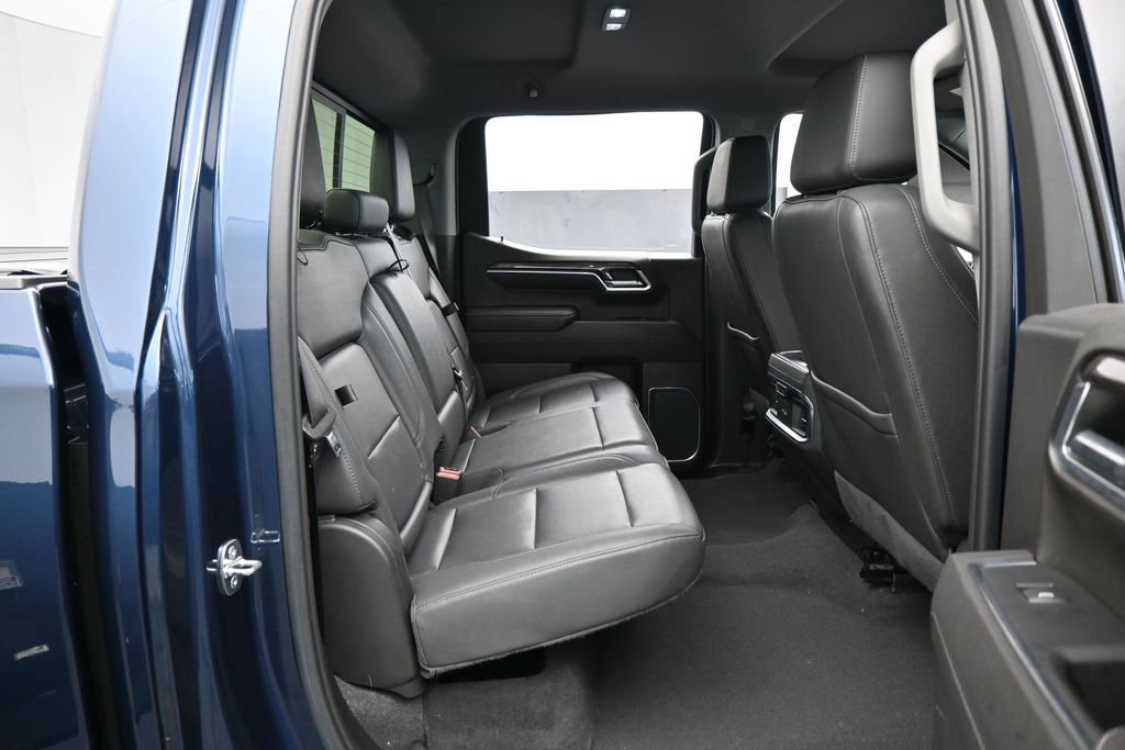Used 2022 Chevrolet Silverado 1500 LTZ w/ Technology Package AWD/4WD image 44