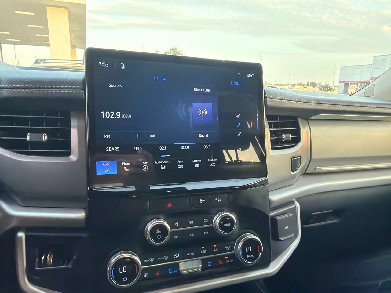 Used 2022 Ford Expedition XLT AWD/4WD image 11