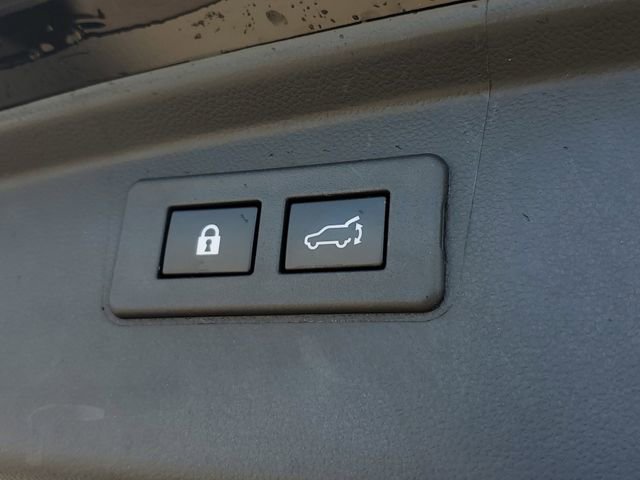 Used 2023 Subaru Outback Touring XT image 10