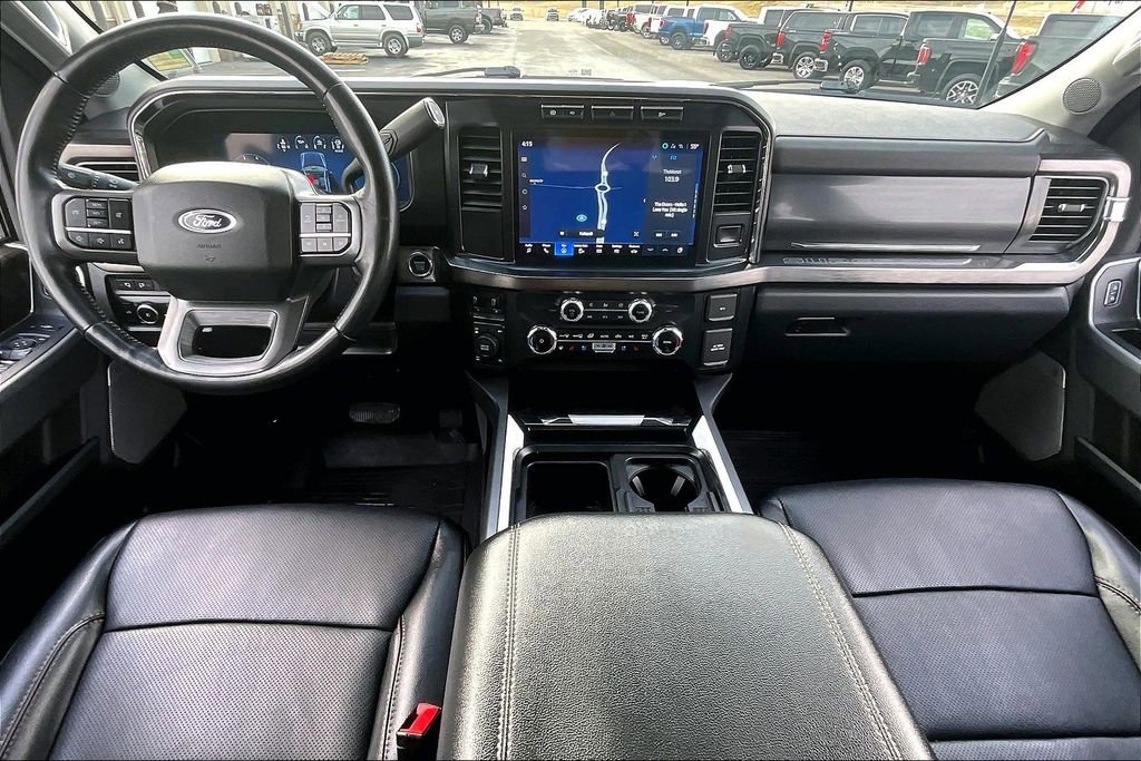 Used 2024 Ford F350 Lariat image 16