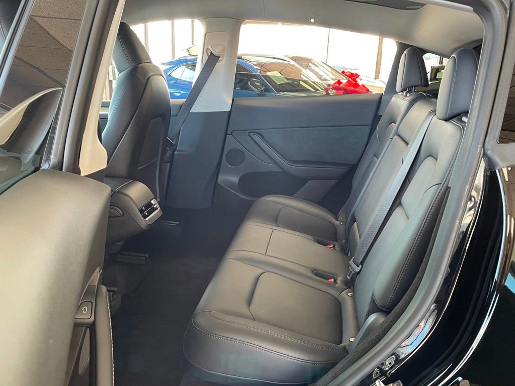 Used 2023 Tesla Model Y Long Range image 16