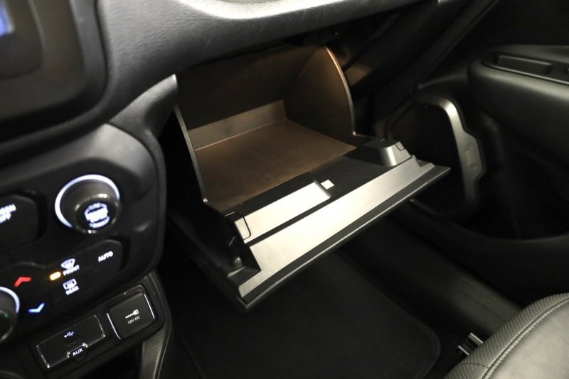 Used 2020 Jeep Renegade Limited image 26