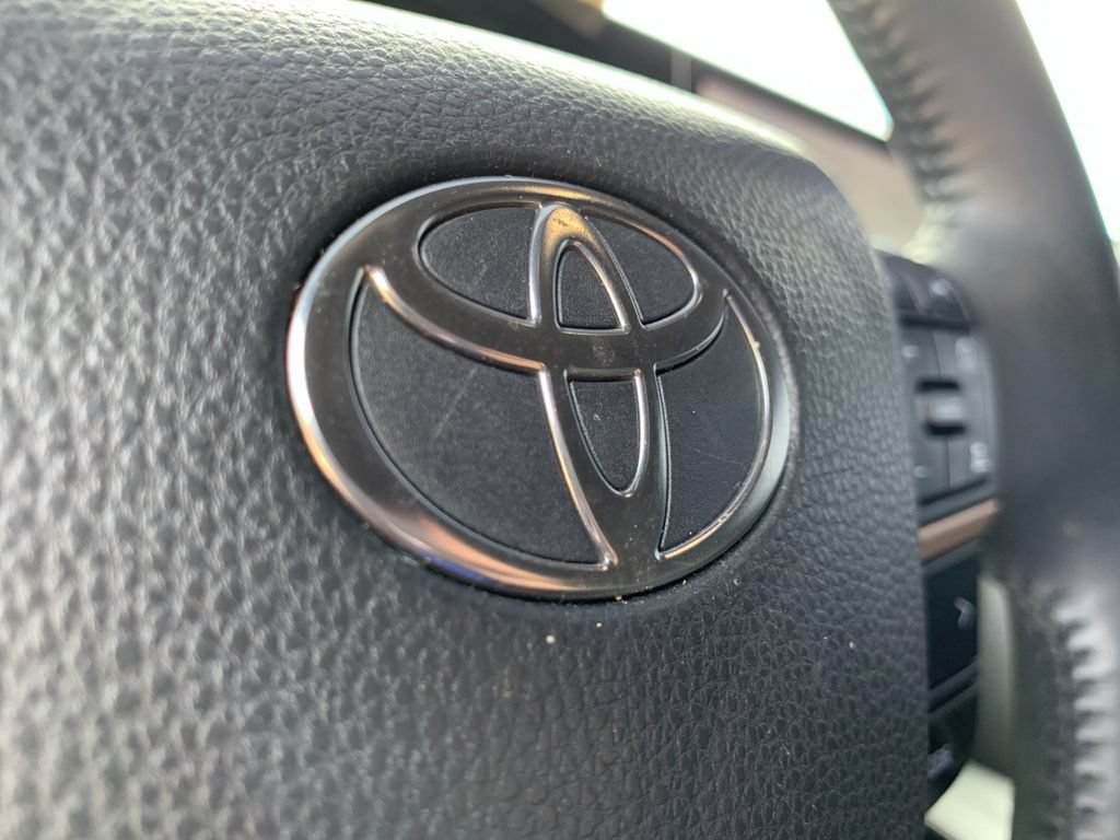 Used 2023 Toyota Crown AWD/4WD image 34