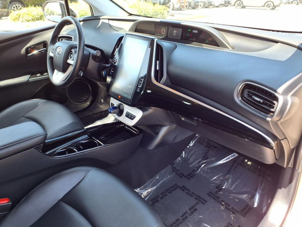 Used 2019 Toyota Prius Prime Advanced image 15
