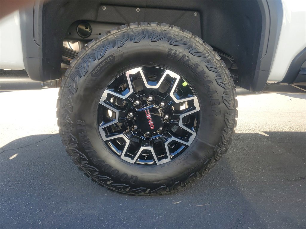New 2026 GMC Sierra 2500 AT4X image 5