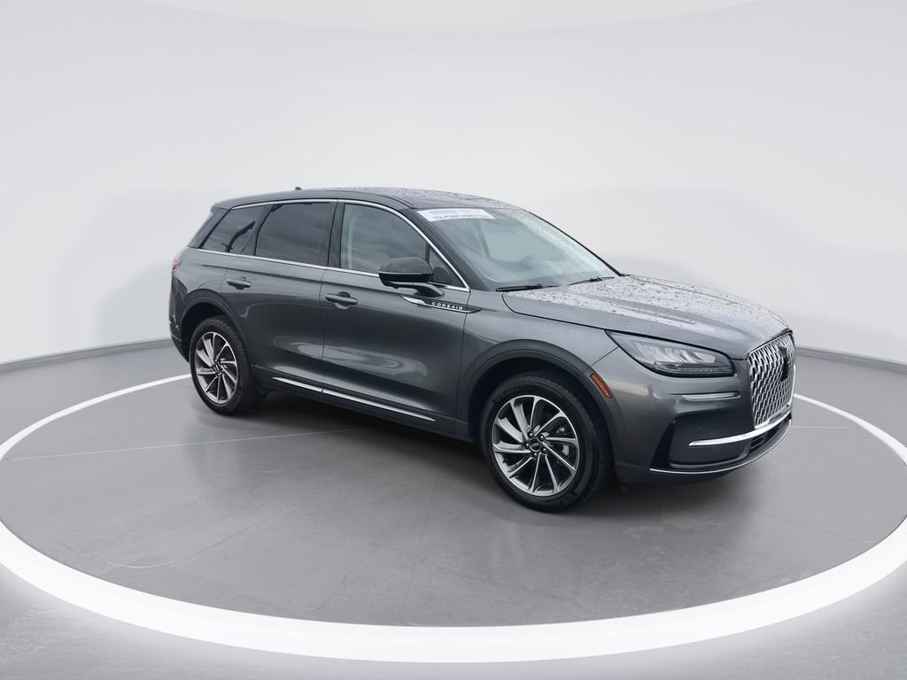 Used 2023 Lincoln Corsair AWD w/ Equipment Group 101A image 2